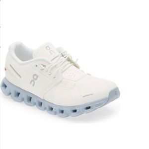 On Cloud 5 Running Shoe (Women)